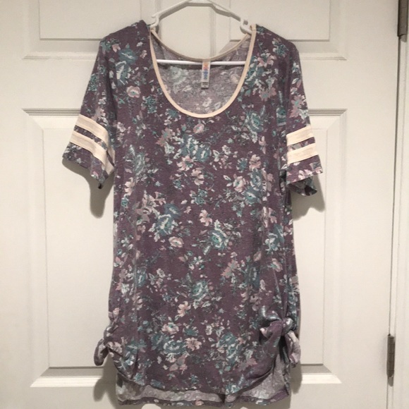 LuLaRoe Tops - Lularoe perfect tee